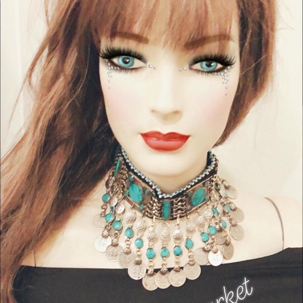 Choker - Picture 2 of 3
